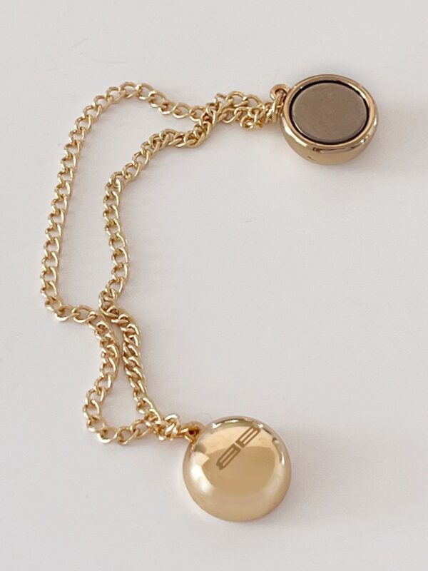 BELLINA BELLA Gold Plated No Snag Magnet with chain - Image 2